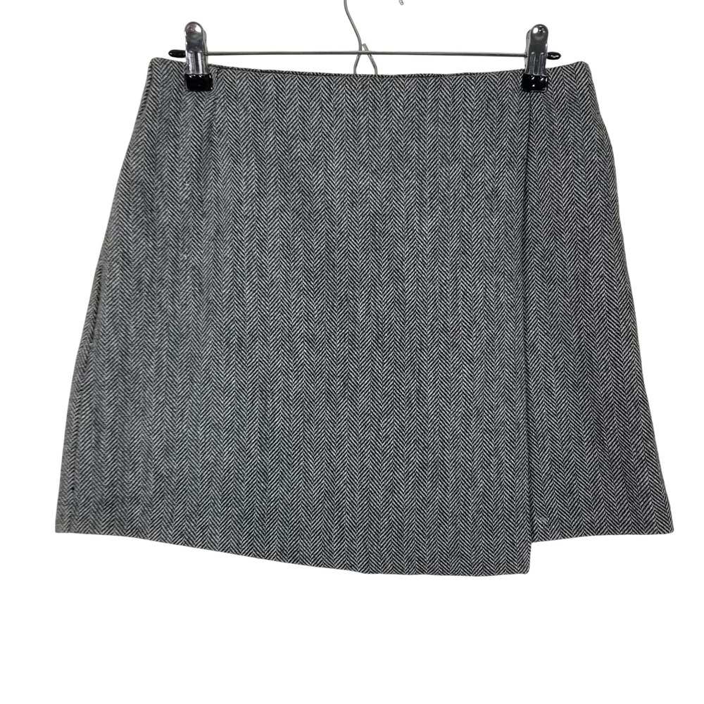 UNIQLO Wrap Mini Skirt Womens Medium Grey Herringbone Wool Blend 221-471421